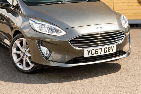 Ford Fiesta TITANIUM 10