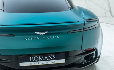 Aston Martin DB12 Coupe 31