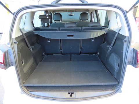 Vauxhall Zafira DESIGN 9