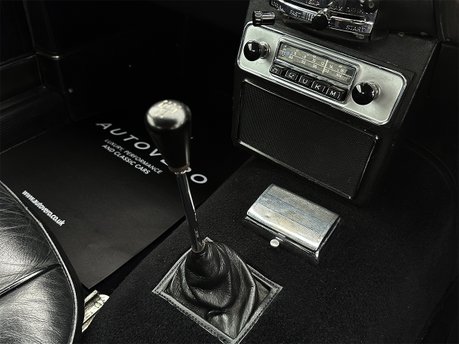 Aston Martin DB5 Superleggera 72