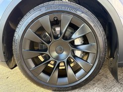 Tesla Model Y (Dual Motor) Long Range SUV 5dr Electric Auto 4WDE (384 bhp) 17