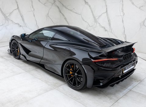McLaren 765LT 12