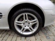 Mercedes-Benz SL Series SL500 44
