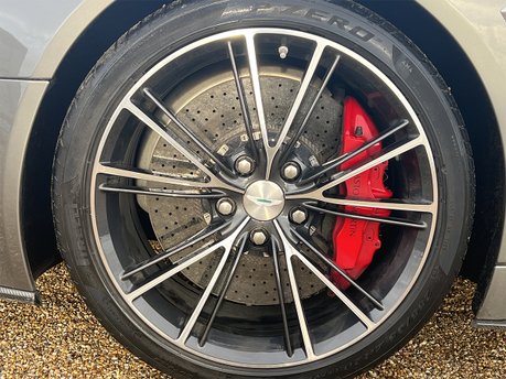 Aston Martin Vanquish V12 39