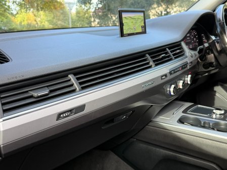 Audi Q7 TDI QUATTRO SE 49