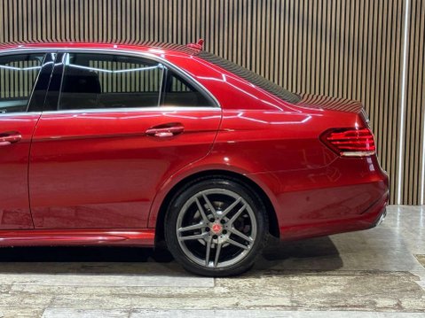Mercedes-Benz E Class 2.1 E220 AMG Sport CDi Auto 4dr 27