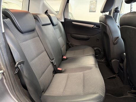 Mercedes-Benz A Class 1.7 A180 Avantgarde SE CVT 5dr 13