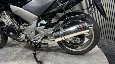 Honda CB 2010 ONLY 30K FUEL EXHAUSTS FULL LUGGAGE 1000CC TOURER 10