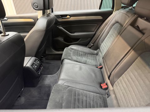 Volkswagen Passat 2.0 TDI BlueMotion Tech GT Euro 6 (s/s) 5dr 50