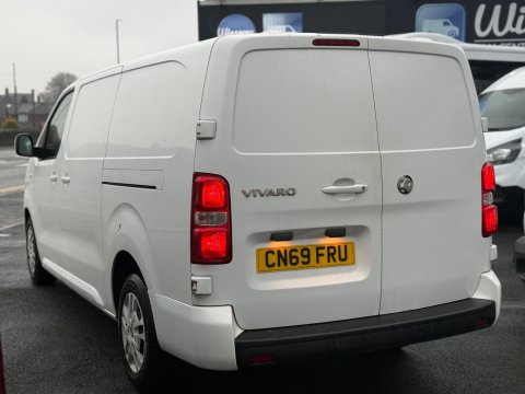 Vauxhall Vivaro 1.5 Turbo D 2900 Sportive L2 H1 Euro 6 (s/s) 5dr 8