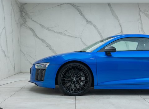 Audi R8 V10 PLUS 37