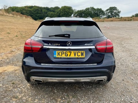 Mercedes-Benz GLA Class GLA 220 D 4MATIC AMG LINE PREMIUM PLUS 4