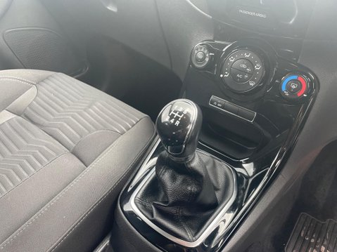 Ford Fiesta 1.0T EcoBoost Zetec Euro 6 (s/s) 5dr 12