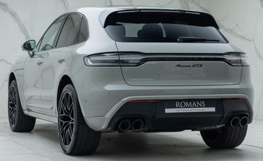 Porsche Macan GTS 10