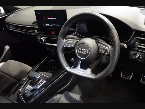 Audi A4 2.0 TFSI 40 Black Edition S Tronic Euro 6 (s/s) 4dr 15