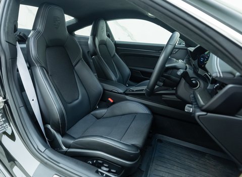 Porsche 911 GT3 TOURING (992) 15