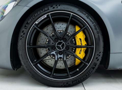 Mercedes-Benz AMG GT R Premium 22