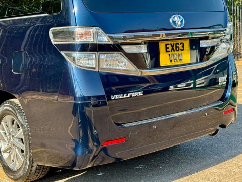 Toyota Vellfire Hybrid ZR G Edition 32