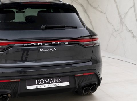 Porsche Macan S 26