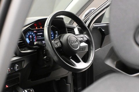 Audi A1 1.0 A1 Sportback 25 TFSI Sport Semi-Auto 5dr 5