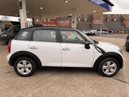 Mini Countryman COOPER 8