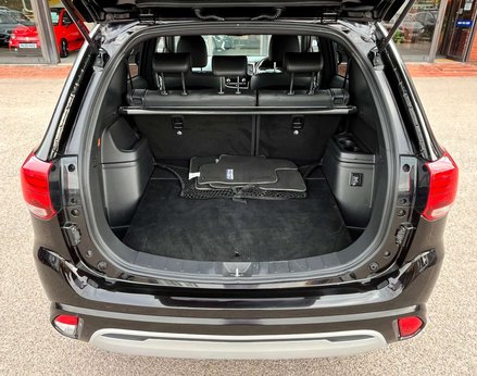 Mitsubishi Outlander 2.4 Outlander Dynamic PHEV CVT 4WD 5dr 77