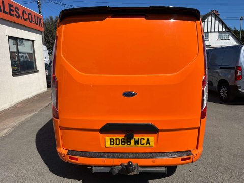 Ford Transit Custom 2.0 340 EcoBlue Sport style Bodykit 5dr Diesel Manual L2 H1 Euro 6 (s/s) (1 10