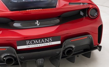 Ferrari 488 Pista 26