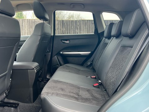 Suzuki Vitara ULTRA BOOSTERJET 9