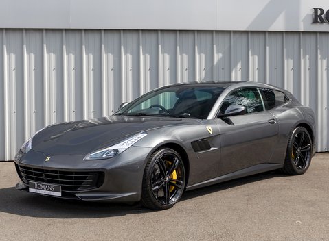 Ferrari GTC4 Lusso 6