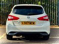 Nissan Pulsar 1.2 Pulsar Tekna DiG-T CVT 5dr 4