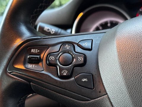 Vauxhall Astra 1.4i Turbo SRi Nav Euro 6 5dr 11