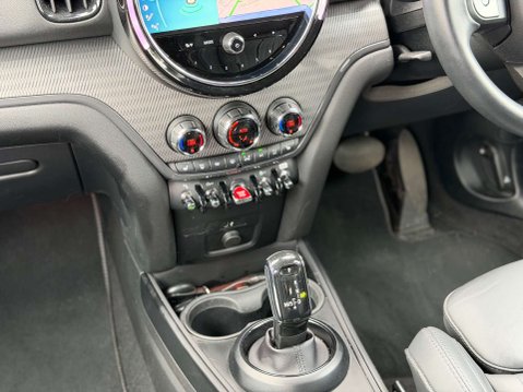 Mini Countryman 1.5 Countryman Cooper Exclusive Auto 5dr 34