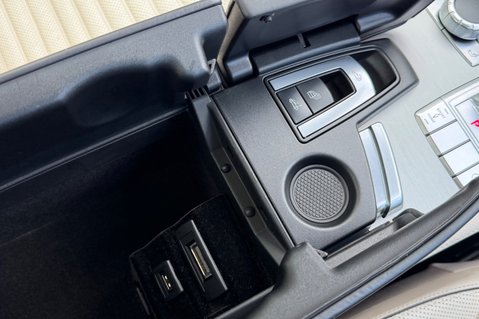 Mercedes-Benz SL Series SL400 AMG SPORT - HARMAN KARDON -PORCELAIN LEATHER  48