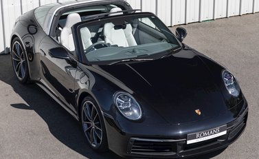 Porsche 911 (992) Targa 4S 8