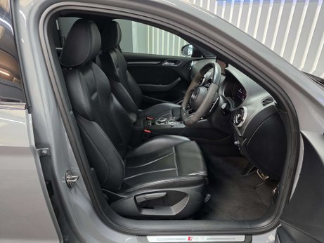 Audi RS3 2.5 TFSI GPF Saloon 4dr Petrol S Tronic quattro Euro 6 (s/s) (400 ps) 17