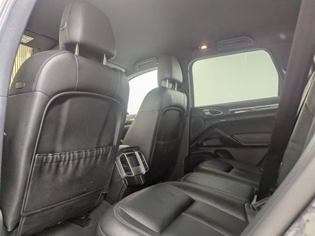 Porsche Cayenne 3.0 Cayenne V6 D Tiptronic S 4WD 5dr 41