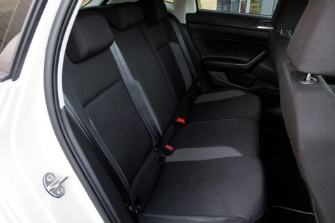 Volkswagen Polo LIFE TSI 33