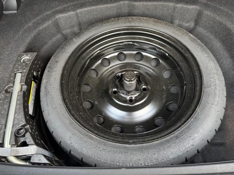 Volkswagen Golf 1.2 TSI BlueMotion Tech S Euro 5 (s/s) 5dr 35