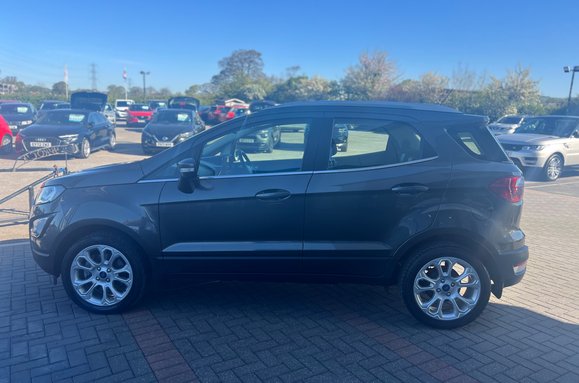 Ford Ecosport TITANIUM 10
