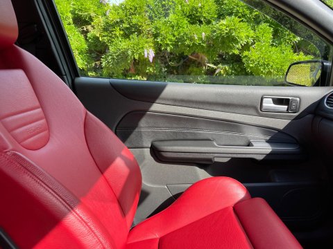 Ford Focus 2.5 SIV ST-500 3dr 33