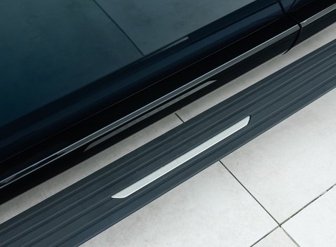 Land Rover Range Rover P530 SV 41