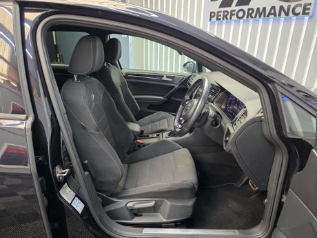 Volkswagen Golf 2.0 TSI BlueMotion Tech R Hatchback 5dr Petrol DSG 4Motion Euro 6 (s/s) (31 20
