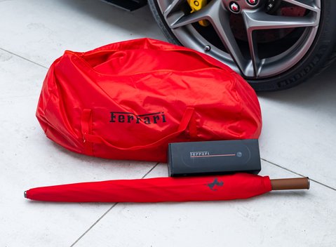 Ferrari F8 SPIDER 41