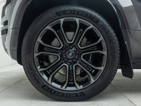 Land Rover Defender 110 OCTA 