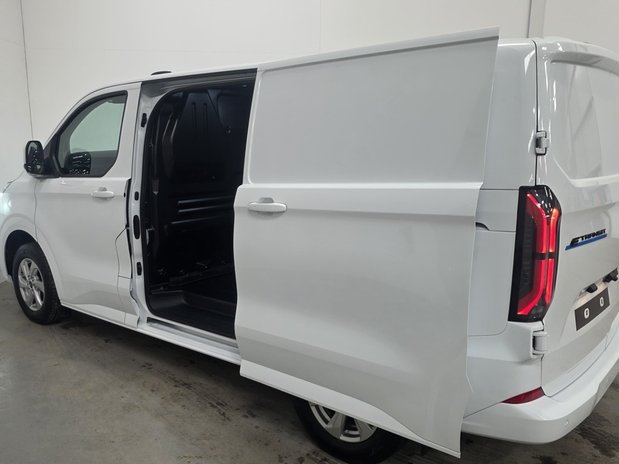 Ford Transit Custom 320L1 Limited 65kwh 100kw/136ps *ELECTRIC-NEW* 6