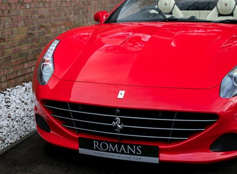Ferrari California T HS 25