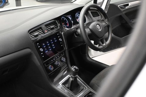 Volkswagen Golf 1.6 Golf S TDI BlueMotion Technology 5dr 20