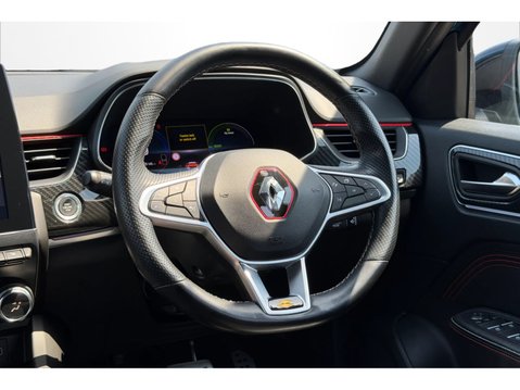 Renault Arkana 1.6 E-TECH Hybrid 145 R.S. Line 5dr Auto 15