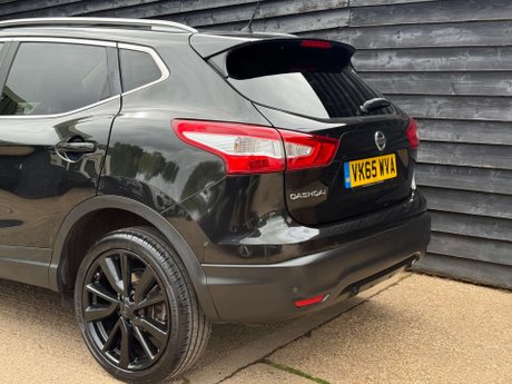 Nissan Qashqai 1.6 Qashqai Tekna dCi CVT 5dr 23